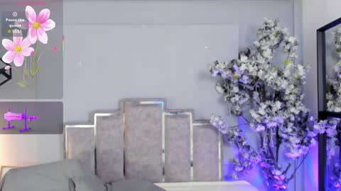 nahomycarterr online show from April 5, 11:42 am