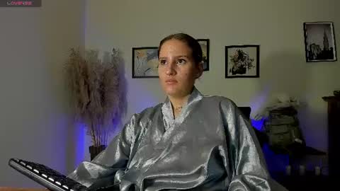naiely_naides online show from July 26, 1:19 pm