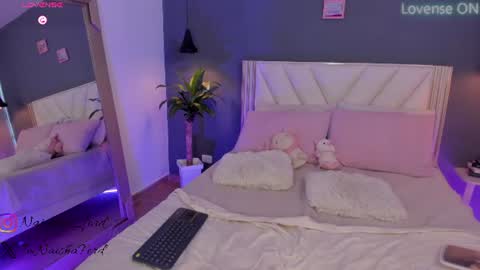 Naisha Ford online show from July 17, 4:21 pm