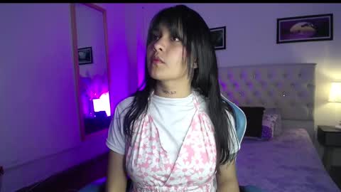 Snapshot of nala_sc chatting on September 13, 5:04 am nala_sc online show from September 13, 5:04 am