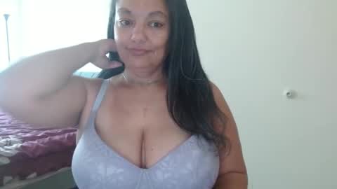 Snapshot of nala_thickk chatting on January 28, 2:21 pm Nala Thickk online show from January 28, 2:21 pm