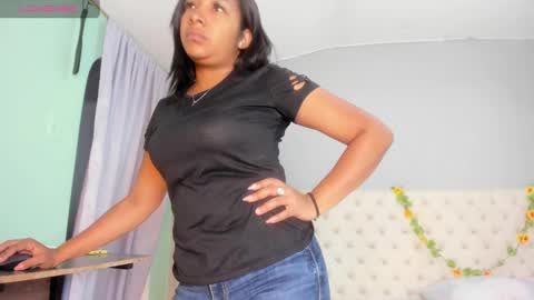 nami_sam online show from March 6, 12:30 pm