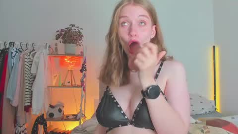 Agnes online show from July 5, 8:25 pm