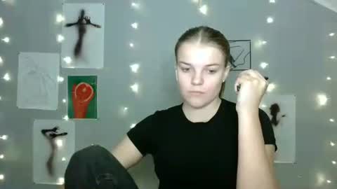 Nana online show from September 15, 9:06 am