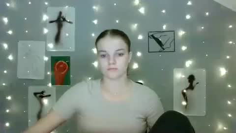 Nana online show from September 23, 8:12 am