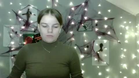 Nana online show from October 7, 8:19 am