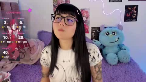 Naoko online show from December 18, 4:17 am