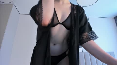 Naomi online show from February 3, 4:57 am