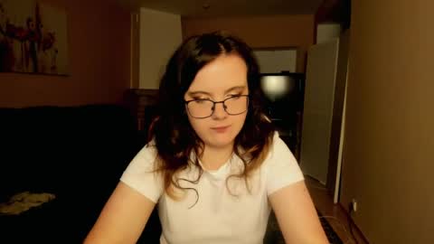 naomi_di online show from July 4, 9:00 pm