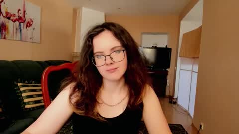 naomi_di online show from June 5, 6:17 am