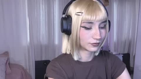  Naomi  online show from July 9, 1:46 pm