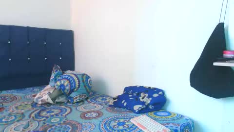 Mia online show from February 21, 6:41 pm