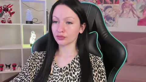 Naomi online show from January 8, 5:22 am