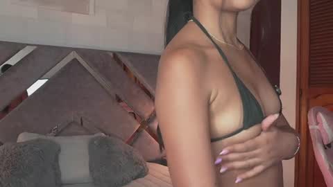 Naomi-Gray  online show from July 28, 7:39 pm