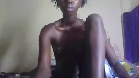 Snapshot of naomilittle31025 chatting on October 12, 6:32 pm naomilittle31025 online show from October 12, 6:32 pm