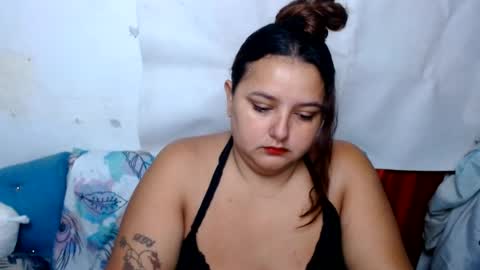 naomiquiin online show from July 27, 12:24 pm