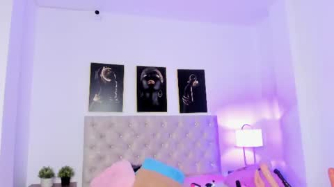 naomy_191 online show from July 9, 7:33 am