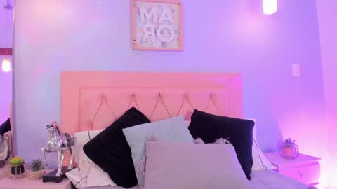 Naomy online show from July 3, 8:04 pm