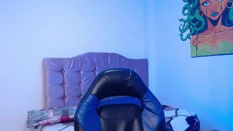 Snapshot of naomybenedetti chatting on October 2, 12:21 pm Nao online show from October 2, 12:21 pm