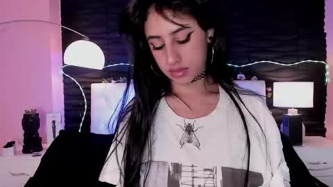 Maira online show from June 26, 9:16 pm