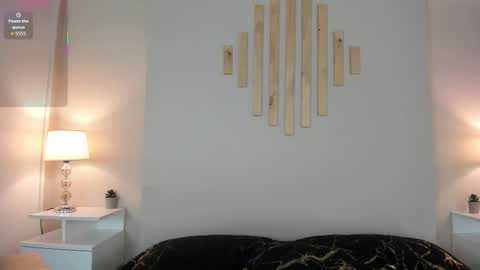 Natacha Diaz online show from November 21, 11:34 am