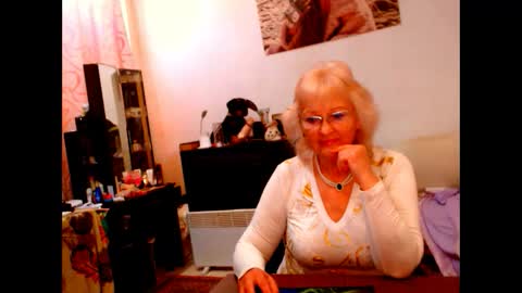 Snapshot of natali7634 chatting on March 12, 8:41 am natali online show from March 12, 8:41 am