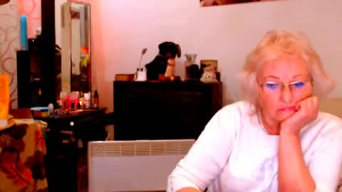 Snapshot of natali7634 chatting on February 23, 12:09 pm natali online show from February 23, 12:09 pm