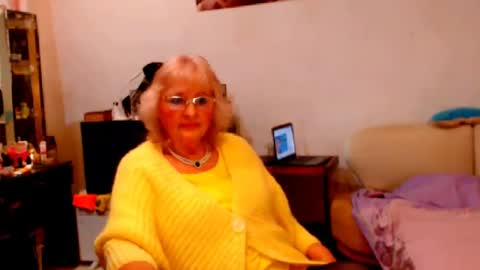 Snapshot of natali7634 chatting on March 3, 7:35 pm natali online show from March 3, 7:35 pm