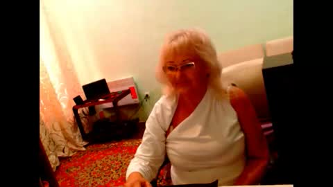 Snapshot of natali7634 chatting on October 19, 9:33 am natali online show from October 19, 9:33 am