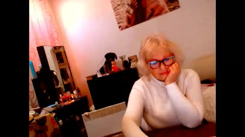 Snapshot of natali7634 chatting on February 26, 9:12 am natali online show from February 26, 9:12 am