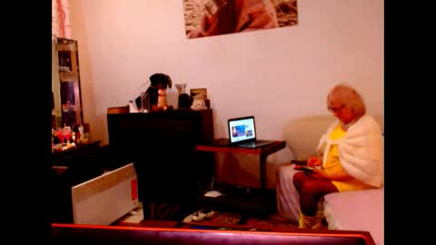 Snapshot of natali7634 chatting on March 2, 3:52 pm natali online show from March 2, 3:52 pm