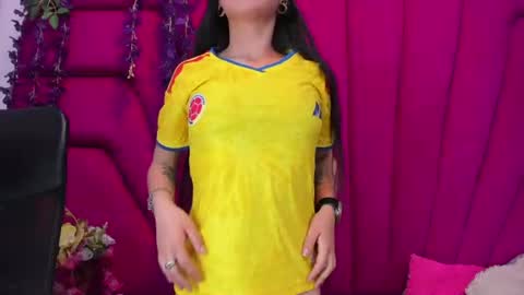 natalia pinkk online show from June 24, 3:49 am