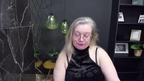 Snapshot of natalicloud chatting on February 23, 1:13 pm NataliCloud online show from February 23, 1:13 pm