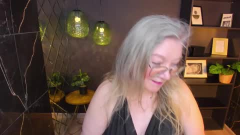 NataliCloud online show from May 3, 1:58 pm