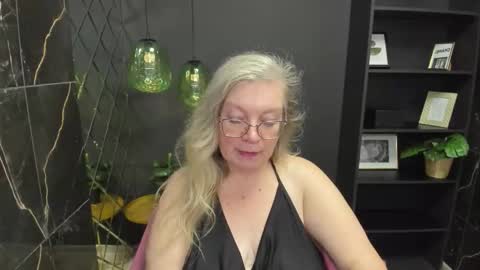 Snapshot of natalicloud chatting on September 12, 2:35 pm NataliCloud online show from September 12, 2:35 pm