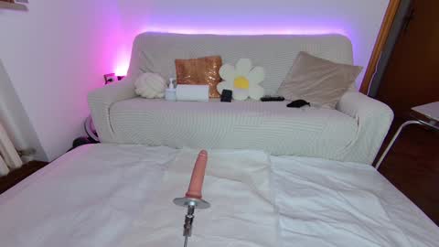 Natalie online show from December 22, 1:44 pm