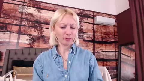 Natalie online show from March 24, 2:22 pm