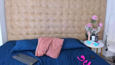   online show from March 17, 7:51 pm