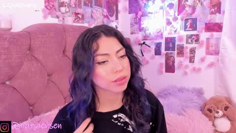       online show from February 18, 11:30 pm