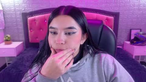 natalie  online show from February 3, 3:26 am