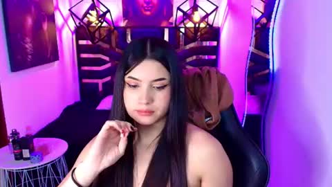 natalie  online show from June 11, 12:32 am