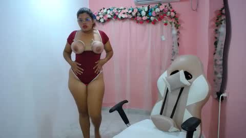 Snapshot of natalie_tits1 chatting on September 11, 7:47 pm natalie_tits1 online show from September 11, 7:47 pm