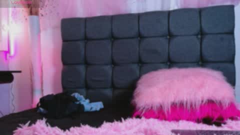 natalliapradas online show from October 1, 8:14 pm