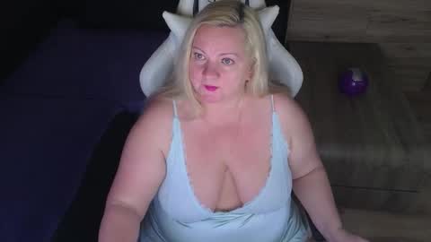 Snapshot of natascha1202 chatting on October 3, 9:20 pm Natalli online show from October 3, 9:20 pm