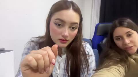 natasha_romanof18 online show from January 8, 4:05 am