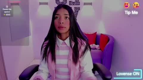Snapshot of natasha_smith_ws chatting on December 18, 2:17 pm Natasha online show from December 18, 2:17 pm