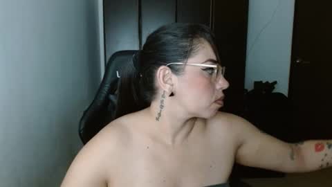 Natasha Smithe  online show from February 11, 7:27 pm