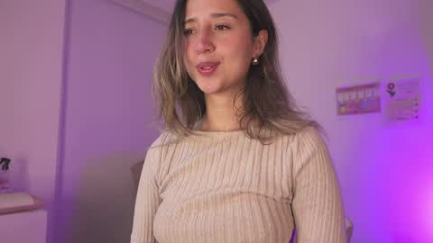 Natasha Independent model online show from April 4, 5:06 am