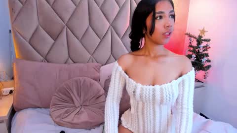 NATH QUIM online show from November 24, 8:33 pm