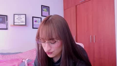 Nathalia Ramirez online show from March 26, 10:33 pm